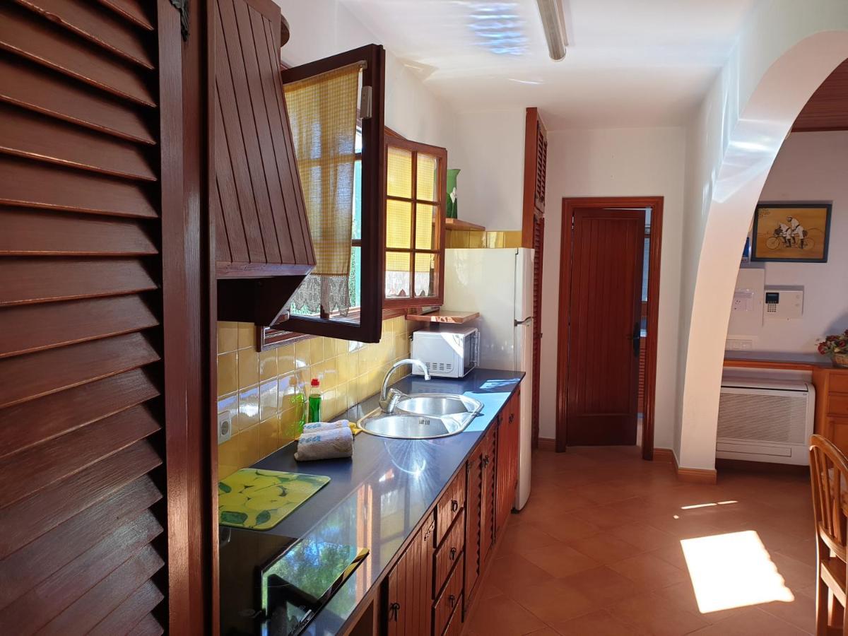 Villa Piscis Cala Blanca  Bagian luar foto