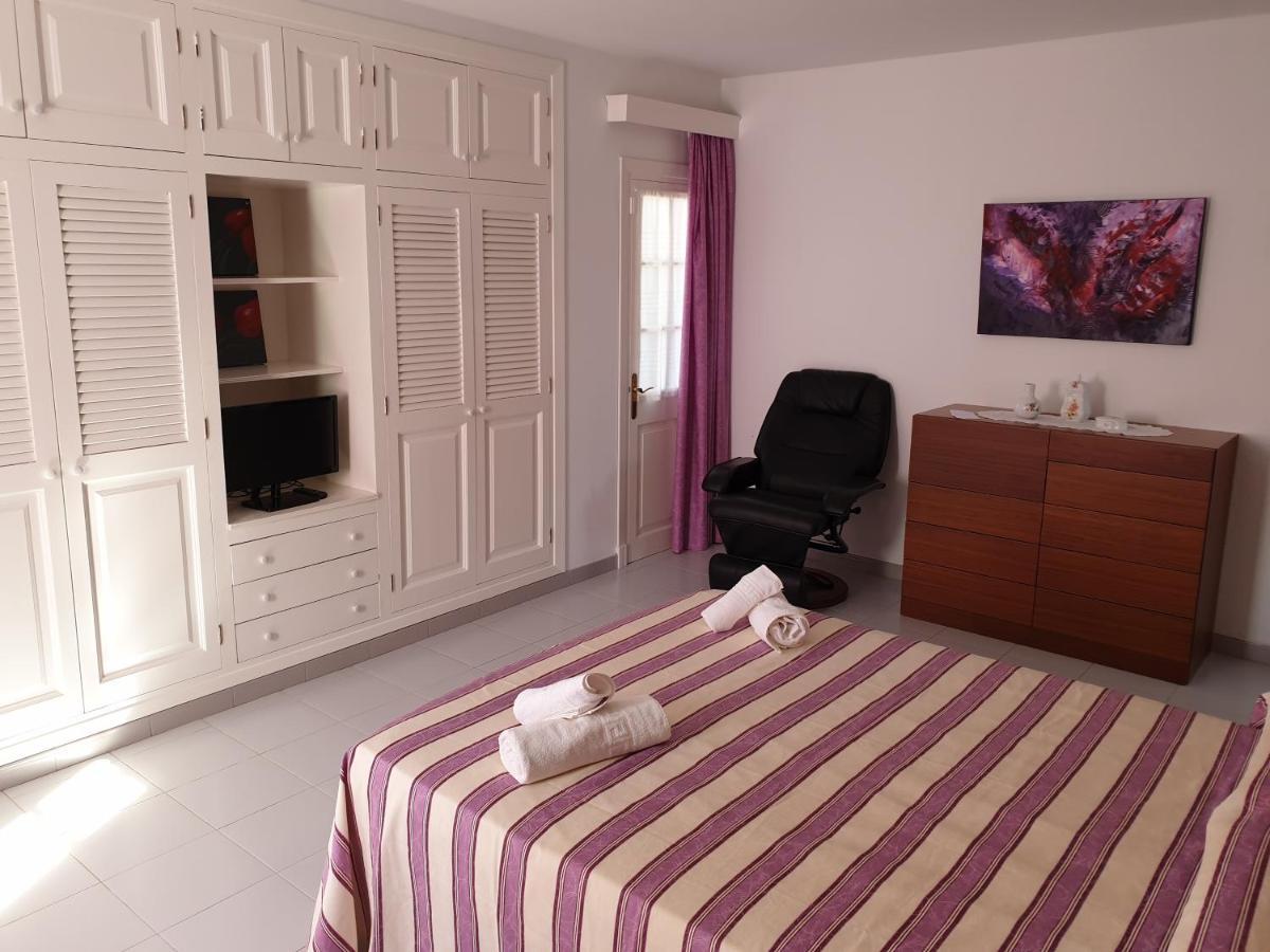 Villa Piscis Cala Blanca  Bagian luar foto